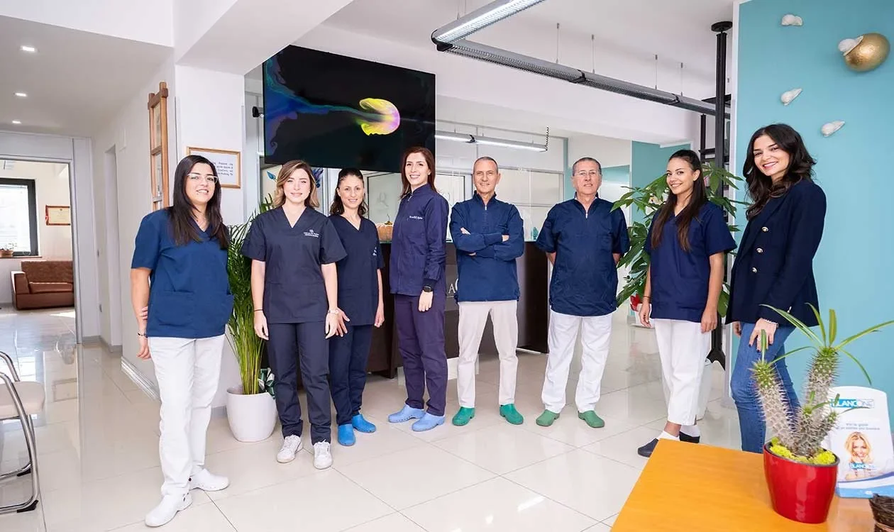 equipe medica dello studio odontoiatrico aquino di cosenza